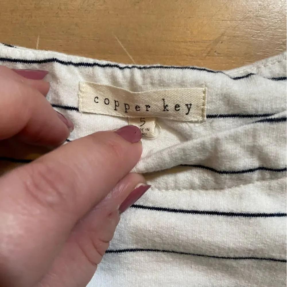 Copper key striped blouse‎